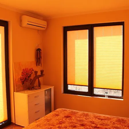 Bulgarien Sinemorets Izgrev Str.12